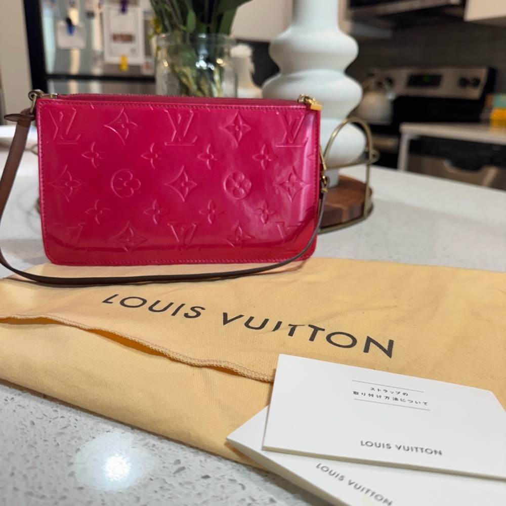 Louis Vuitton Vernis Monogram Pochette Accessoires Pink Bag with COA - Picture 1 of 13